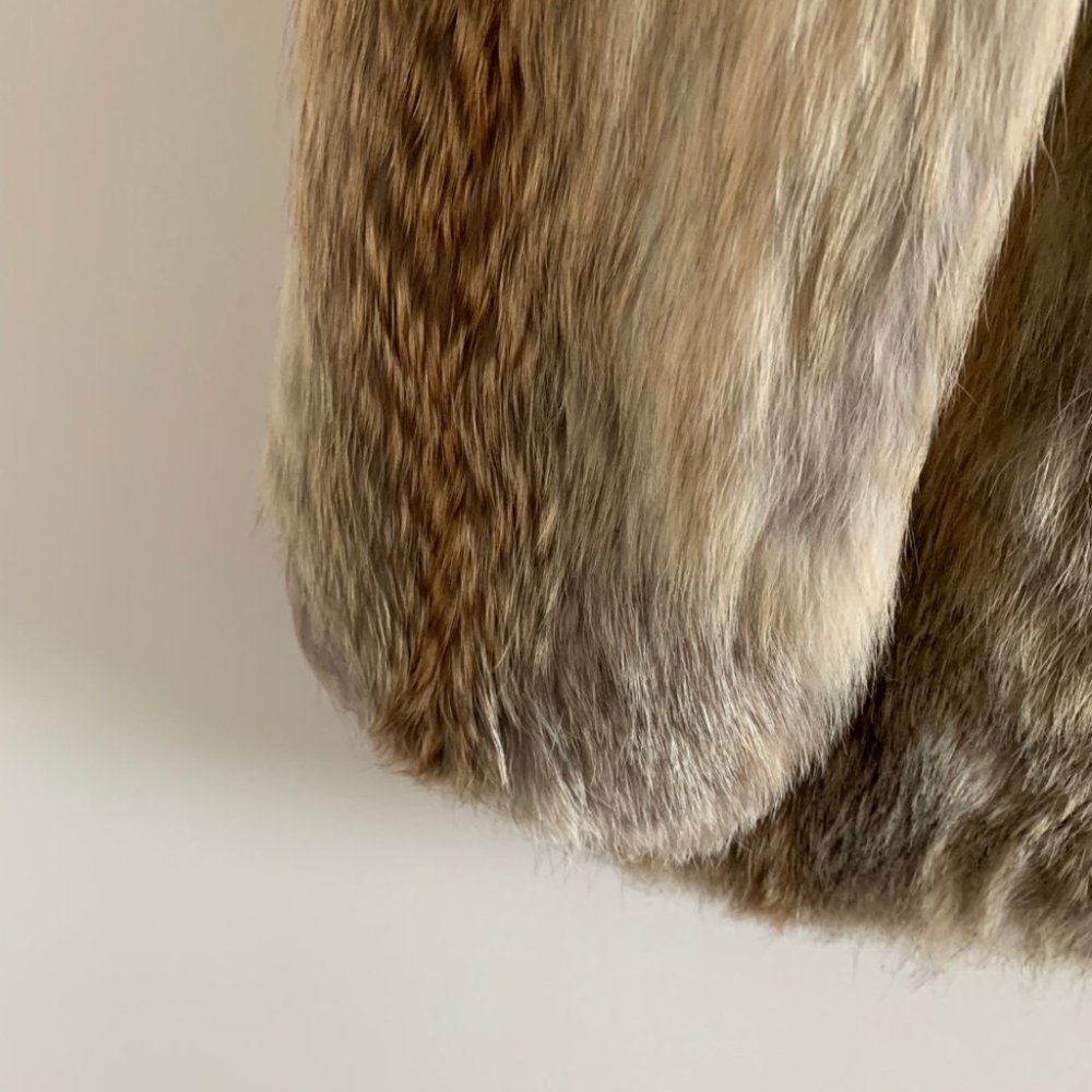 Women’s Authentic Vintage Fox Fur Coat - Picture 6 of 11